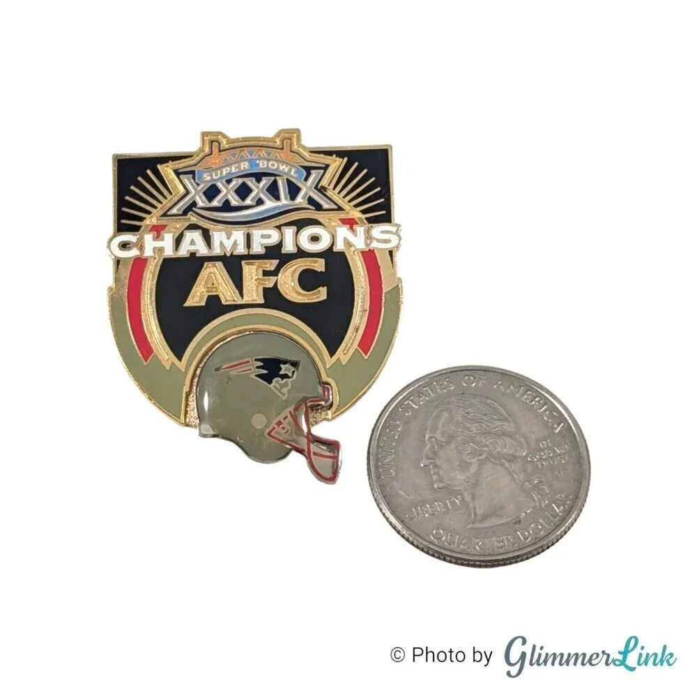 NFL Super Bowl 39 2005 Champions AFC Patriots Helmet Collectible Pin